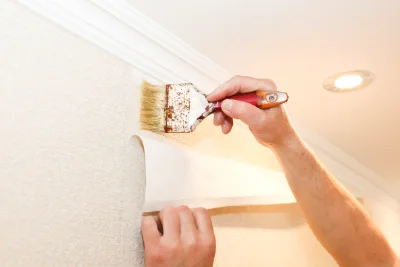 Pose de papier peint au Perrier — revêtements muraux et toiles de verre